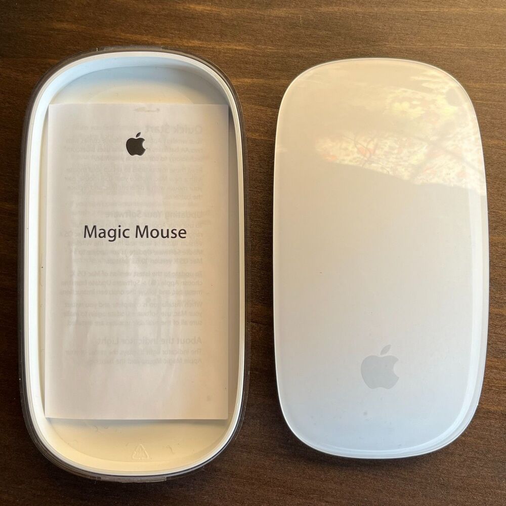 Apple Magic Mouse Wireless Bluetooth - Picture 2 of 5